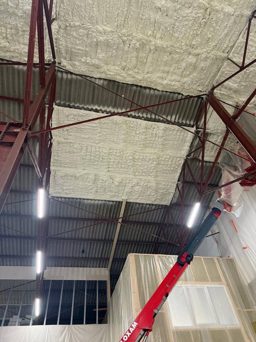 Isolation projetée polyuréthane - chantier Top'Isol